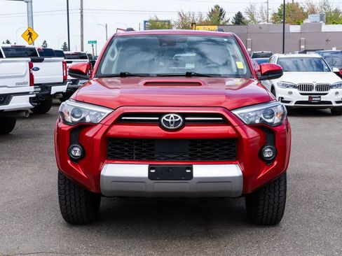Used 2022 Toyota 4Runner TRD Off-Road AWD/4WD image 2