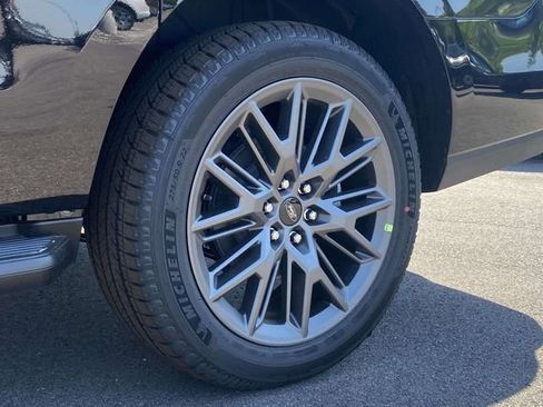 New 2026 Ford Expedition Max Platinum AWD/4WD image 9
