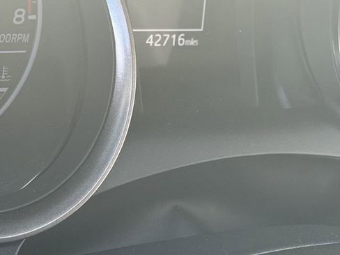 Used 2024 Toyota Camry SE image 9