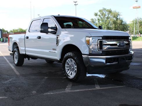 Used 2018 Ford F250 XLT AWD/4WD image 4