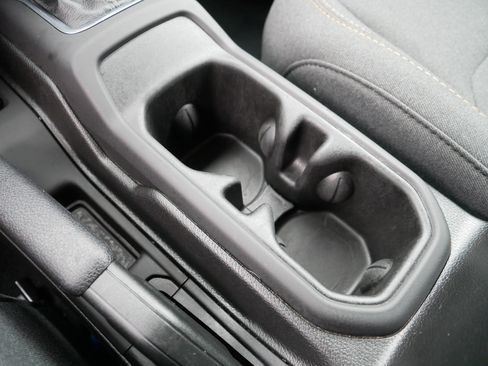 Used 2024 Jeep Wrangler Sport S image 31