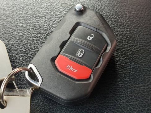 Used 2023 Jeep Wrangler Sport S image 29