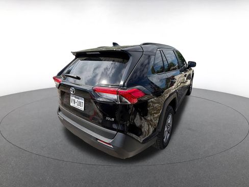 Used 2025 Toyota RAV4 XLE w/ Weather Package image 7