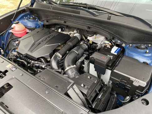 Used 2021 Hyundai Santa Fe Limited FWD image 18