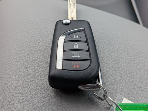 Used 2024 Toyota Camry LE FWD image 31