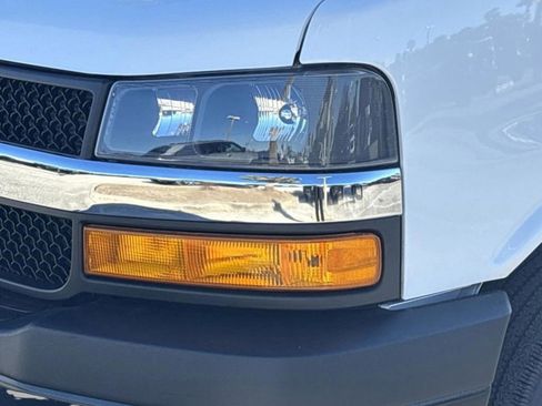 Used 2024 Chevrolet Express 2500 w/ Driver Convenience Package image 27