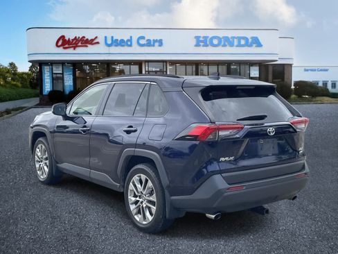 Used 2020 Toyota RAV4 XLE Premium AWD/4WD image 3