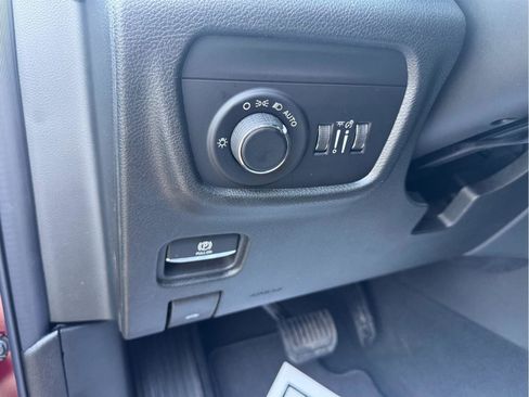 New 2026 Jeep Grand Cherokee Altitude AWD/4WD image 22
