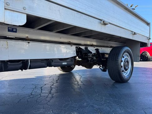 Used 2019 Ford Transit 250 138 RWD image 23