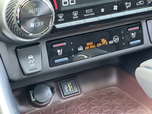 Certified 2025 Toyota RAV4 Limited image 5