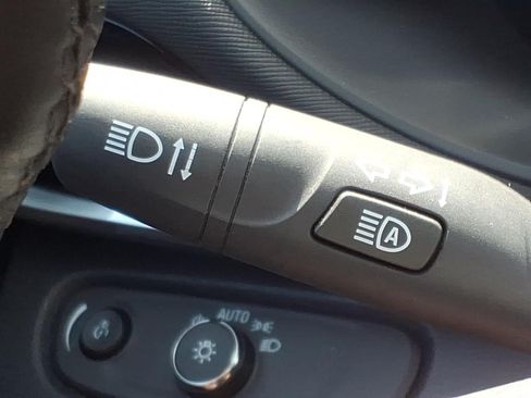 Used 2024 Buick Envista Sport Touring w/ Convenience I Package FWD image 19