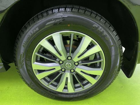 Used 2020 Nissan Pathfinder S image 15