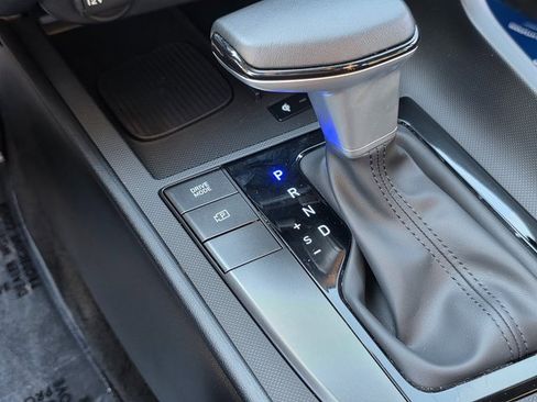 Certified 2025 Hyundai Elantra Sport image 26
