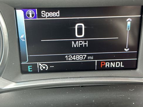 Used 2019 Chevrolet Traverse LT image 24