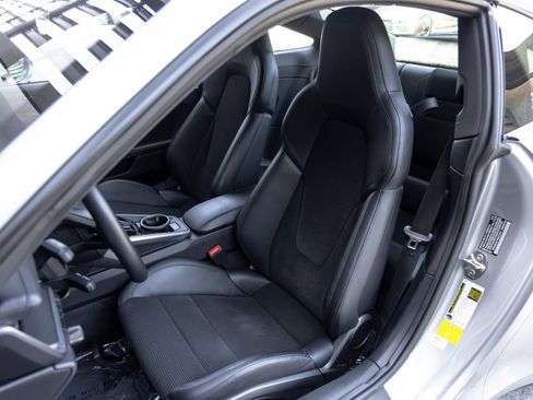 Certified 2022 Porsche 911 Carrera S RWD image 5