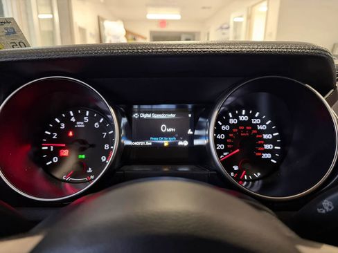 Used 2017 Ford Mustang Shelby GT350 w/ Electronics Package image 11