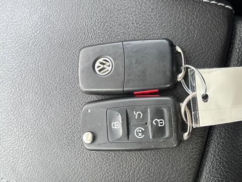 Used 2020 Volkswagen Passat 2.0T R-Line image 29