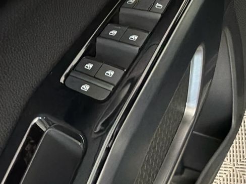 New 2026 Nissan Pathfinder SL w/ SL Premium Package FWD image 25