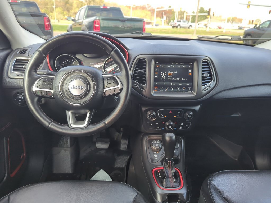 Used 2017 Jeep Compass Trailhawk w/ Leather Interior Group AWD/4WD image 25