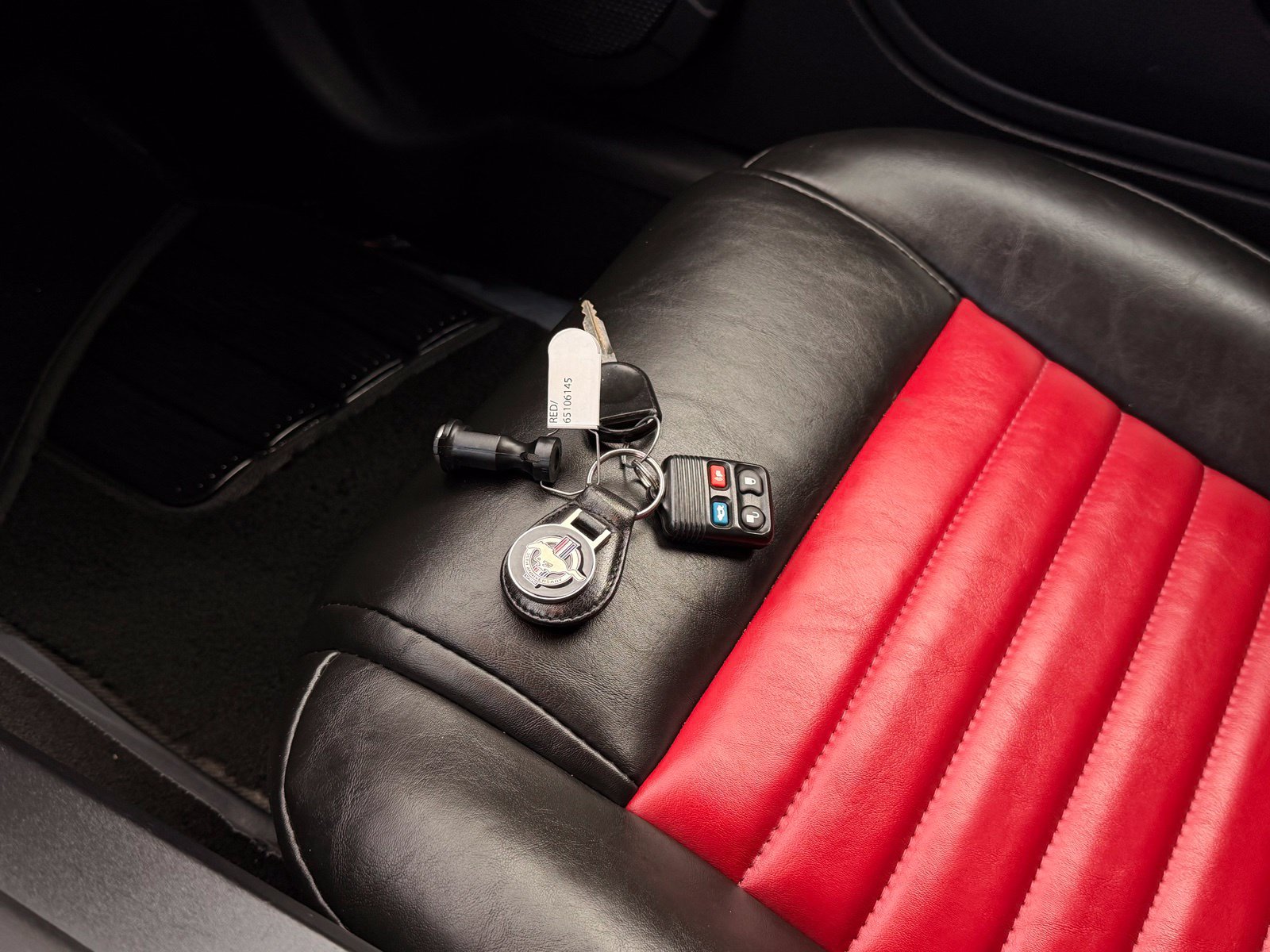 Used 2006 Ford Mustang Convertible RWD image 40