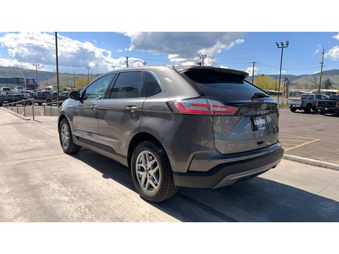 Used 2024 Ford Edge SEL w/ Cargo Accessory Package AWD/4WD image 3