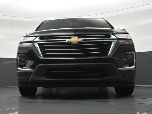 Used 2024 Chevrolet Traverse LT FWD image 32