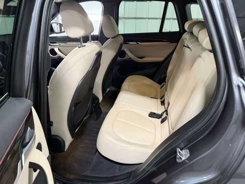 Used 2018 BMW X1 xDrive28i w/ Convenience Package AWD/4WD image 11