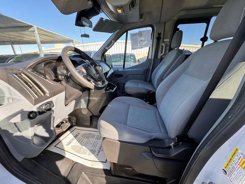 Used 2018 Ford Transit 350 XLT image 9