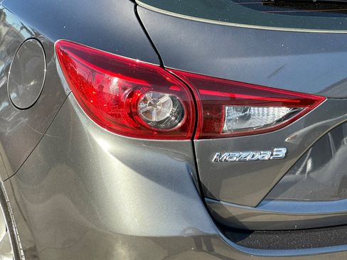 Used 2017 MAZDA MAZDA3 Touring image 27