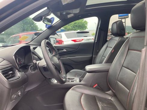 Used 2023 Chevrolet Equinox RS w/ RS Leather Package AWD/4WD image 3