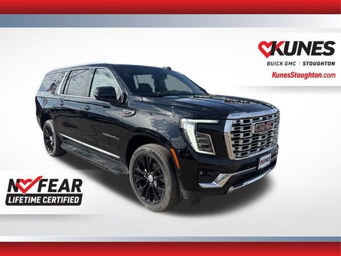 Used 2025 GMC Yukon XL Denali AWD/4WD image 4