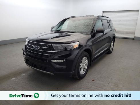 Used 2023 Ford Explorer XLT w/ Equipment Group 202A AWD/4WD image 1