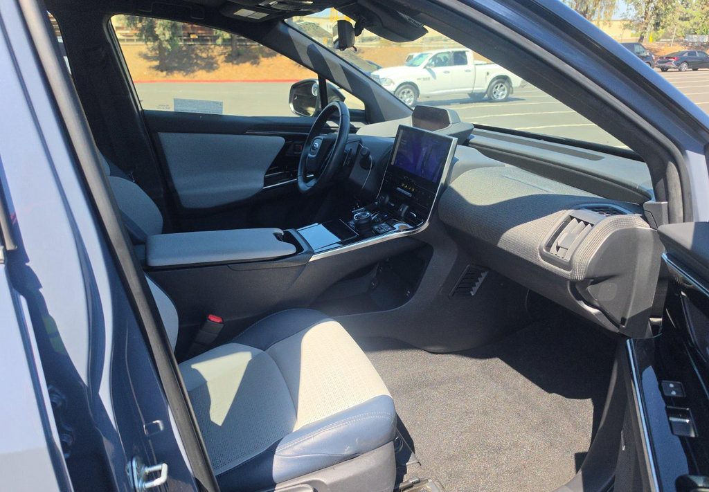 Used 2023 Subaru Solterra AWD image 5