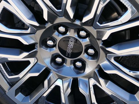 Used 2023 GMC Yukon Denali Ultimate image 26