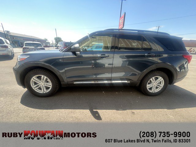 Used 2022 Ford Explorer XLT w/ Equipment Group 202A AWD/4WD image 18