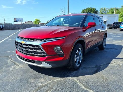 Used 2024 Chevrolet Blazer LT w/ Convenience Package FWD image 34