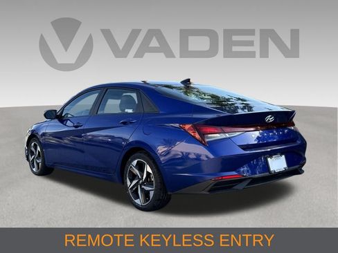 Used 2023 Hyundai Elantra SEL w/ Convenience Package FWD image 6