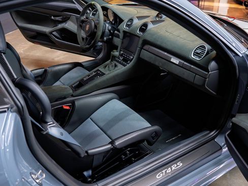 Used 2023 Porsche 718 Cayman GT4 RS w/ Weissach Package image 10