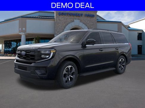 New 2026 Ford Expedition Active image 1