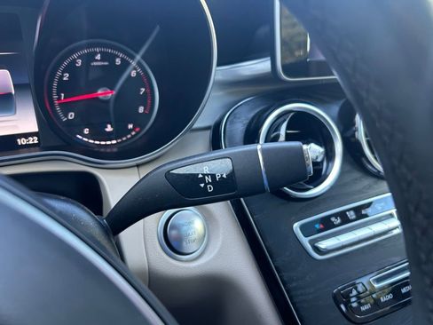 Used 2019 Mercedes-Benz GLC 300 4MATIC image 22