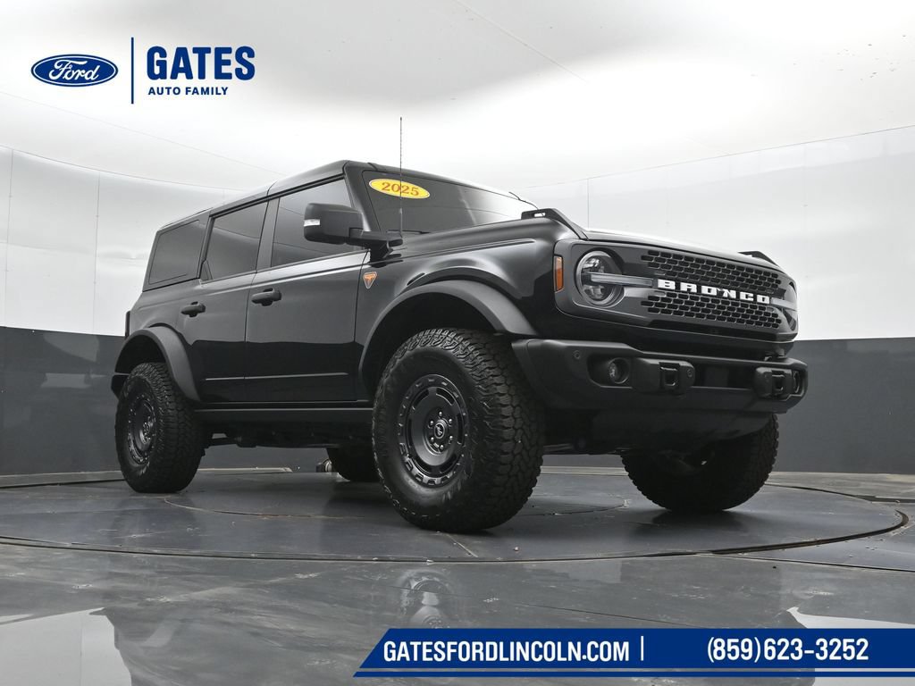 Used 2025 Ford Bronco Badlands AWD/4WD image 40
