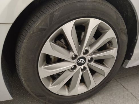 Used 2016 Hyundai Sonata Sport w/ Option Group 1V FWD image 31