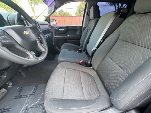 Used 2021 Chevrolet Silverado 1500 Custom image 22