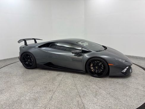 Used 2015 Lamborghini Huracan LP 610-4 image 22
