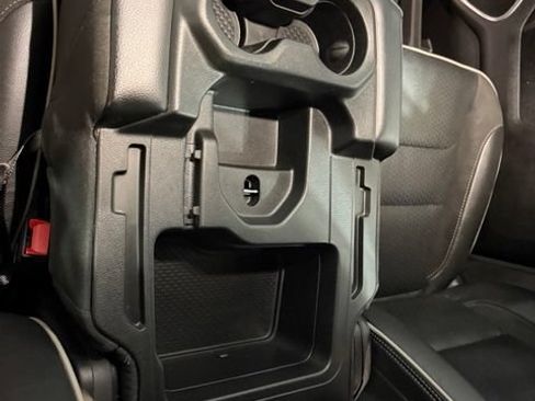 Used 2023 RAM 1500 Laramie AWD/4WD image 12