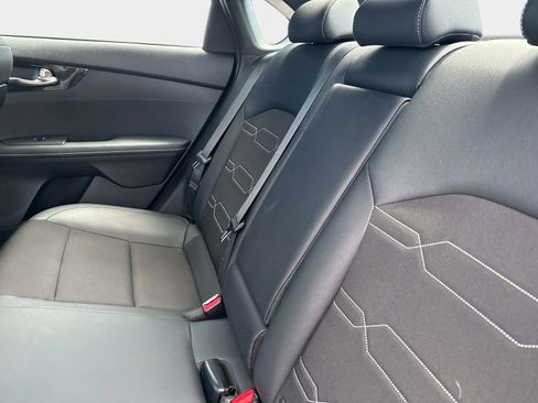 Used 2023 Kia Forte GT-Line w/ GT-Line Technology Package FWD image 12