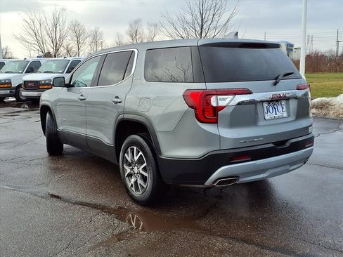 Certified 2023 GMC Acadia SLE image 32