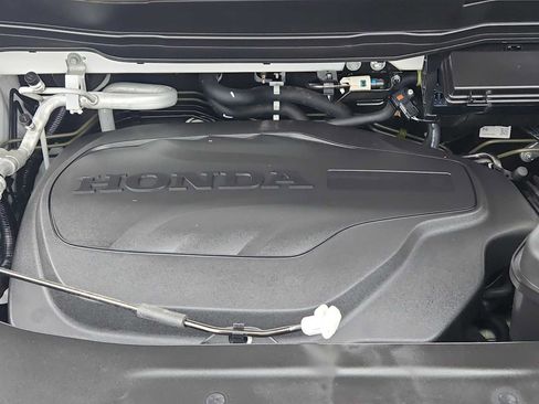 Certified 2024 Honda Ridgeline RTL image 35