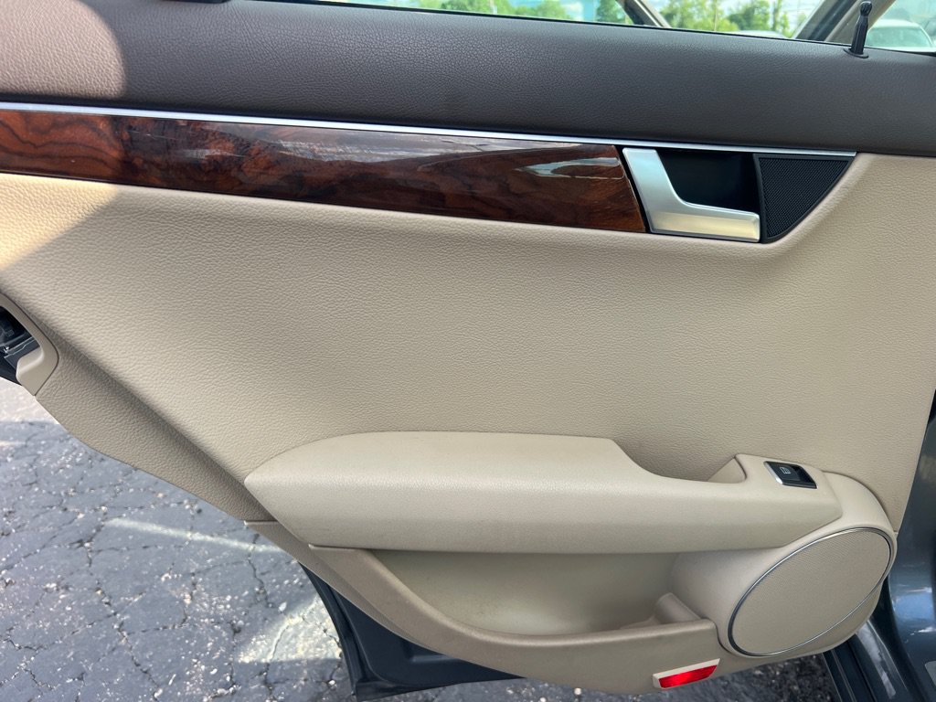 Used 2012 Mercedes-Benz C 300 4MATIC Sedan image 12
