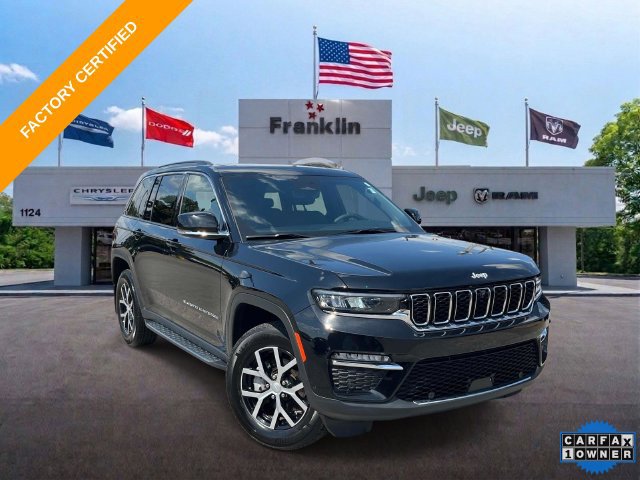 Certified 2025 Jeep Grand Cherokee Limited w/ Luxury Tech Group II AWD/4WD image 1